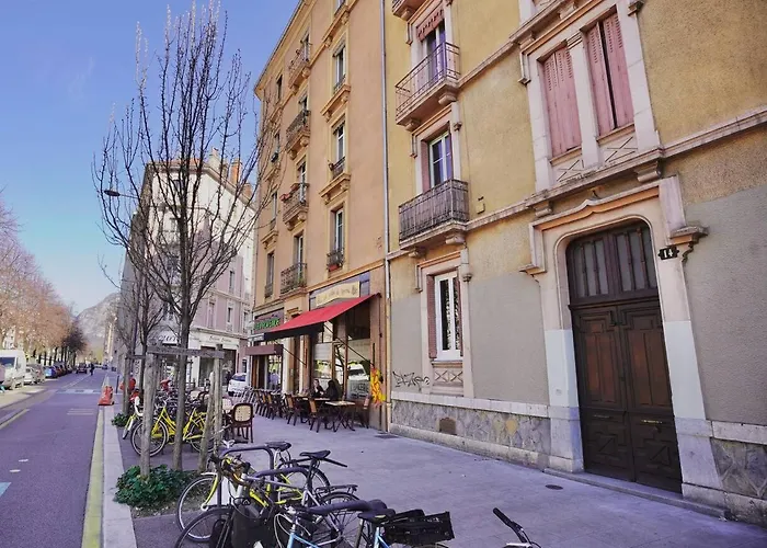 La Reyhome T2 Renove Proche Gare Et Centre-ville Apartament *